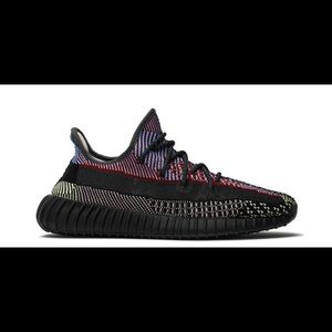 Yeezy boost 350 bought half size 2 small only wore 3 times
